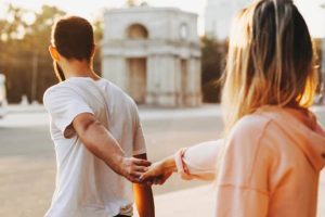 How to Know It’s Time to End a Relationship—And Tips for Coping with the Loss