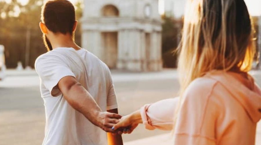 How to Know It’s Time to End a Relationship—And Tips for Coping with the Loss